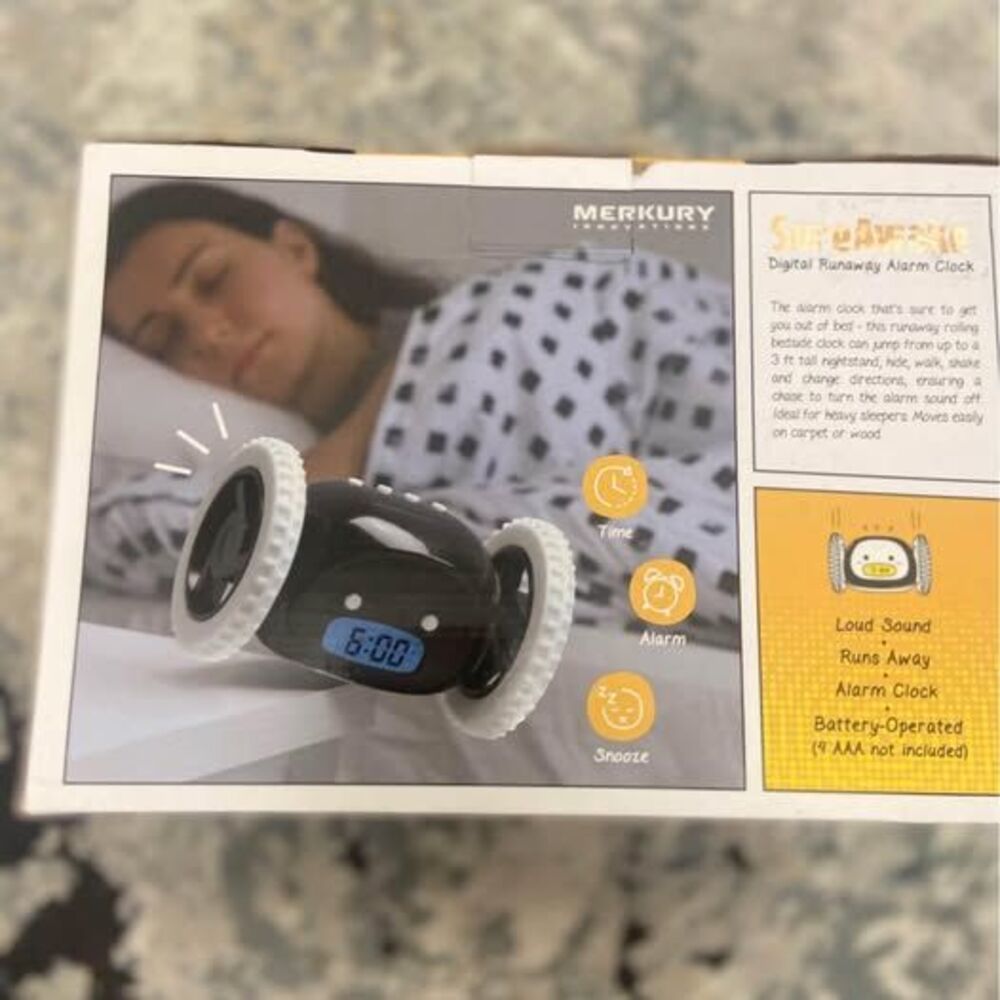 Runaway Digital Alarm Clock - Picture 2 of 5